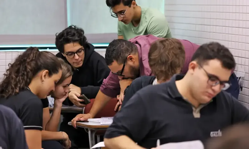 Ilustração da notícia Enem 2026 entra na reta final em MS e mobiliza milhares de estudantes do ensino médio